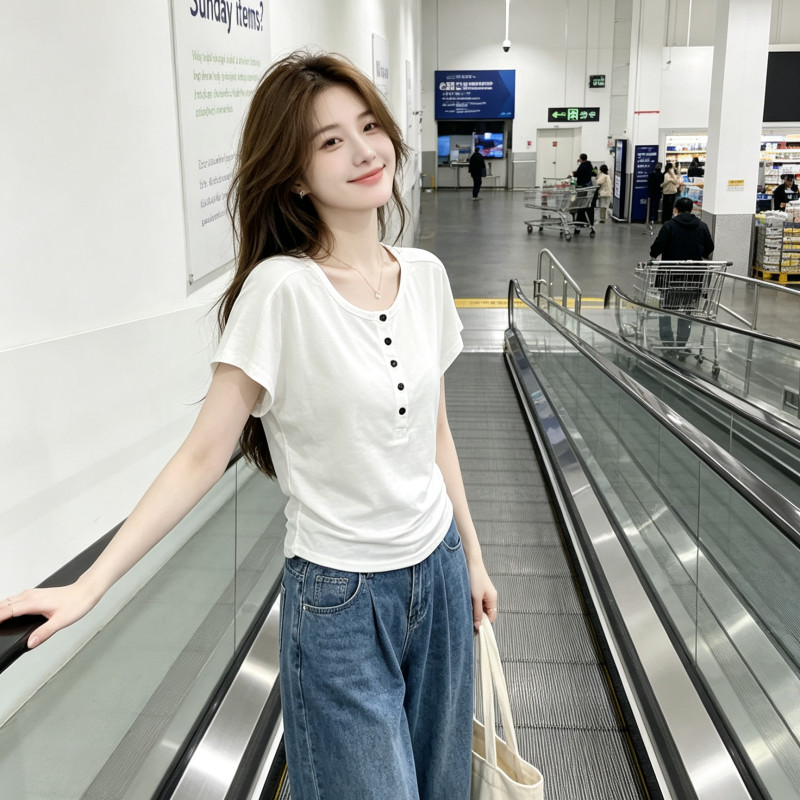 Casual style white Henley collar short-sleeved T-shirt for women, loose fit, slimming