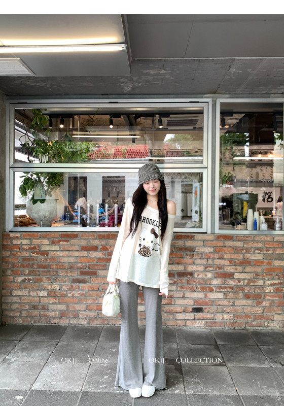 print off-shoulder long-sleeved t-shirt + comfortable straight-leg casual pants set