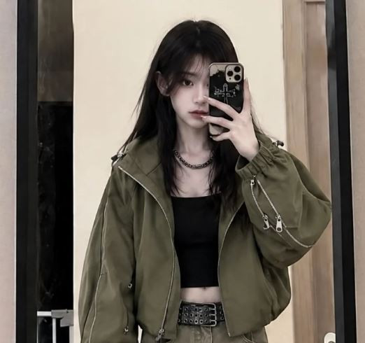 Women's Autumn Hooded Short Jacket, Casual, Versatile, Stylish, Slimming, and Trendy.