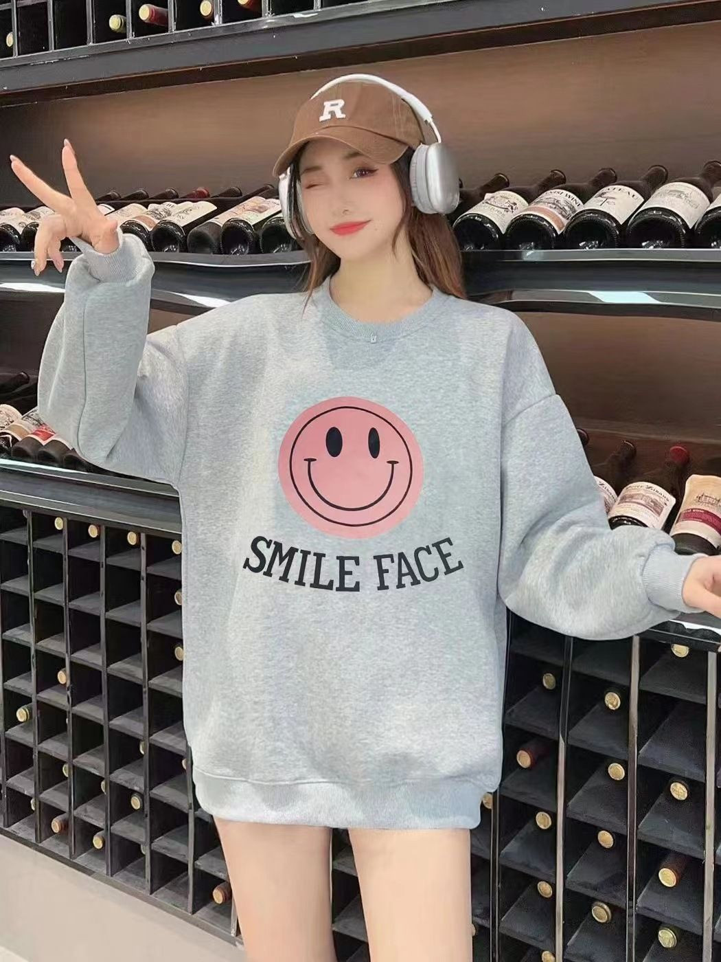 Korean style casual hoodie, women's relaxed and stylish jacket.