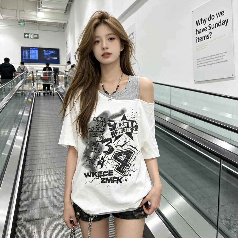 Loose-fitting, slimming short-sleeved t-shirt, summer design, loose off-shoulder, camisole, asymmetrical neck
