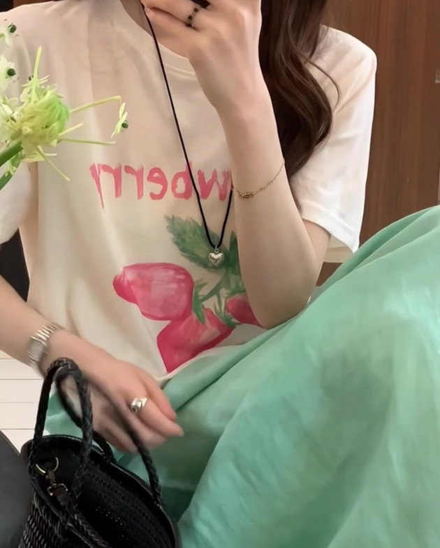 short-sleeved t-shirts for women, loose Korean style, trendy spring and summer